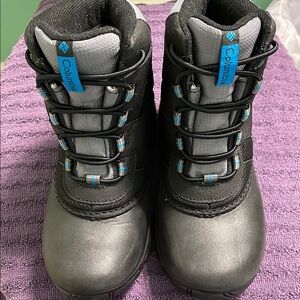 Columbia Kids' Black and Gray Boots-Waterproof